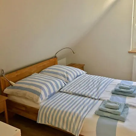 Ferienhaus Mit 3 Schlafzimmern Am بيت للعطل Wustrow (Mecklenburg-Strelitz)